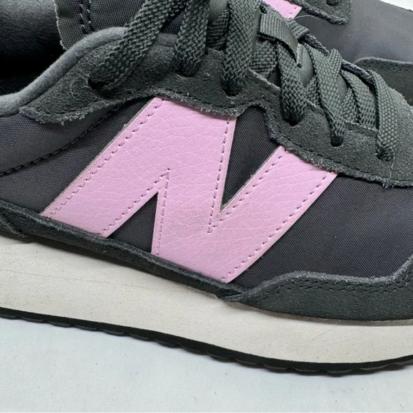 New Balance Women's 237 Lifestyle Running Shoes Grey Pink Suede Size 9 - Picture 10 of 15